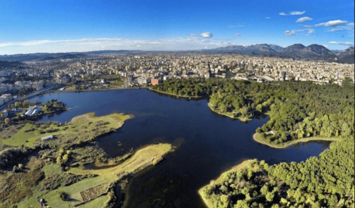 Luxury Apartaments Tirana Bagian luar foto