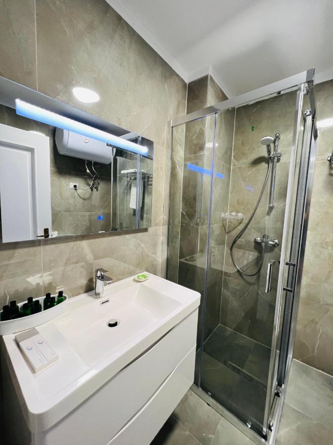 Luxury Apartaments Tirana Bagian luar foto